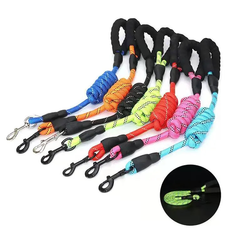 Heavy-Duty Reflective Dog Leash – No-Pull, Durable & Comfortable for All Breeds🐾