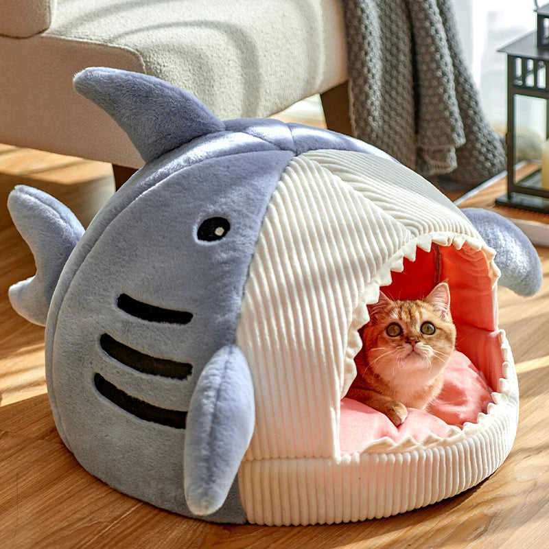 Cozy &amp; Warm Enclosed Cat Bed – Plush, Self-Warming &amp; Machine Washable